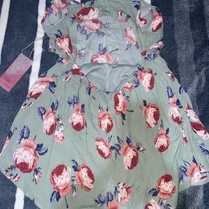 Shorts romper! Never worn